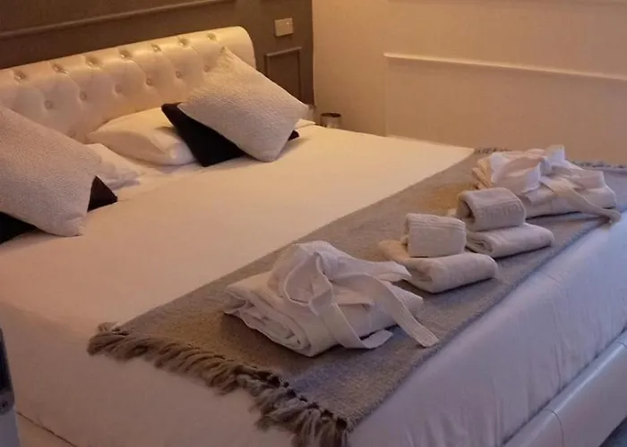 Conca C21- Front Little Pool, Private Jacuzzi Sea View Apartahotel