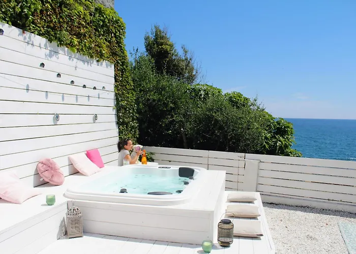 Conca C21- Front Little Pool, Private Jacuzzi Sea View Apart-hotel