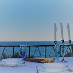 Hotel apartamentowy Conca C21- Front Little Pool, Private Jacuzzi Sea View