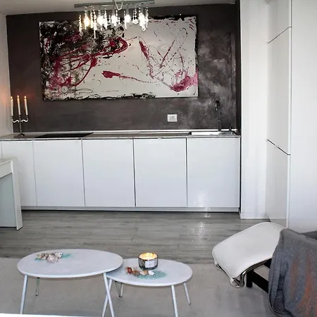 Conca Verde: Beachfront With Private Jacuzzis Andora