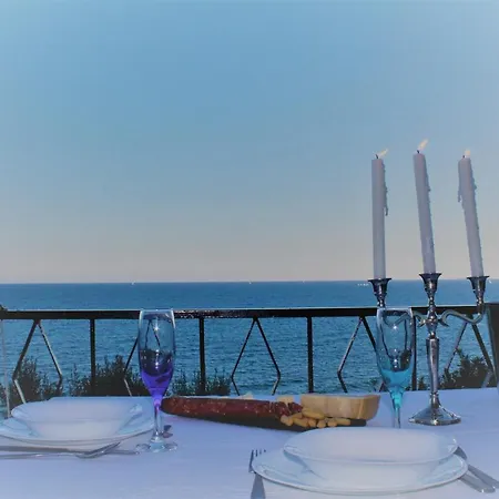Aparthotel Conca Verde: Beachfront With Private Jacuzzis