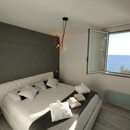 Conca C21- Front Little Pool, Private Jacuzzi Sea View Apart-hotel