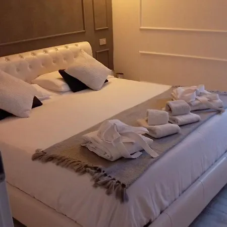 Conca Verde: Beachfront With Private Jacuzzis Aparthotel