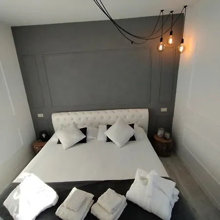 Aparthotel Conca Verde: Beachfront With Private Jacuzzis Andora