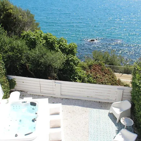 Conca Verde: Beachfront With Private Jacuzzis Andora