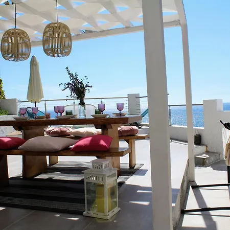 Conca Verde: Beachfront With Private Jacuzzis Aparthotel Andora
