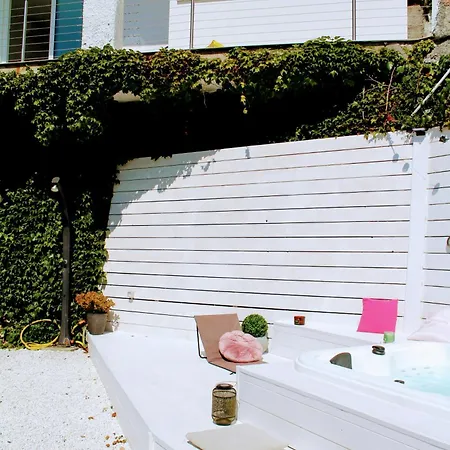 Conca Verde: Beachfront With Private Jacuzzis